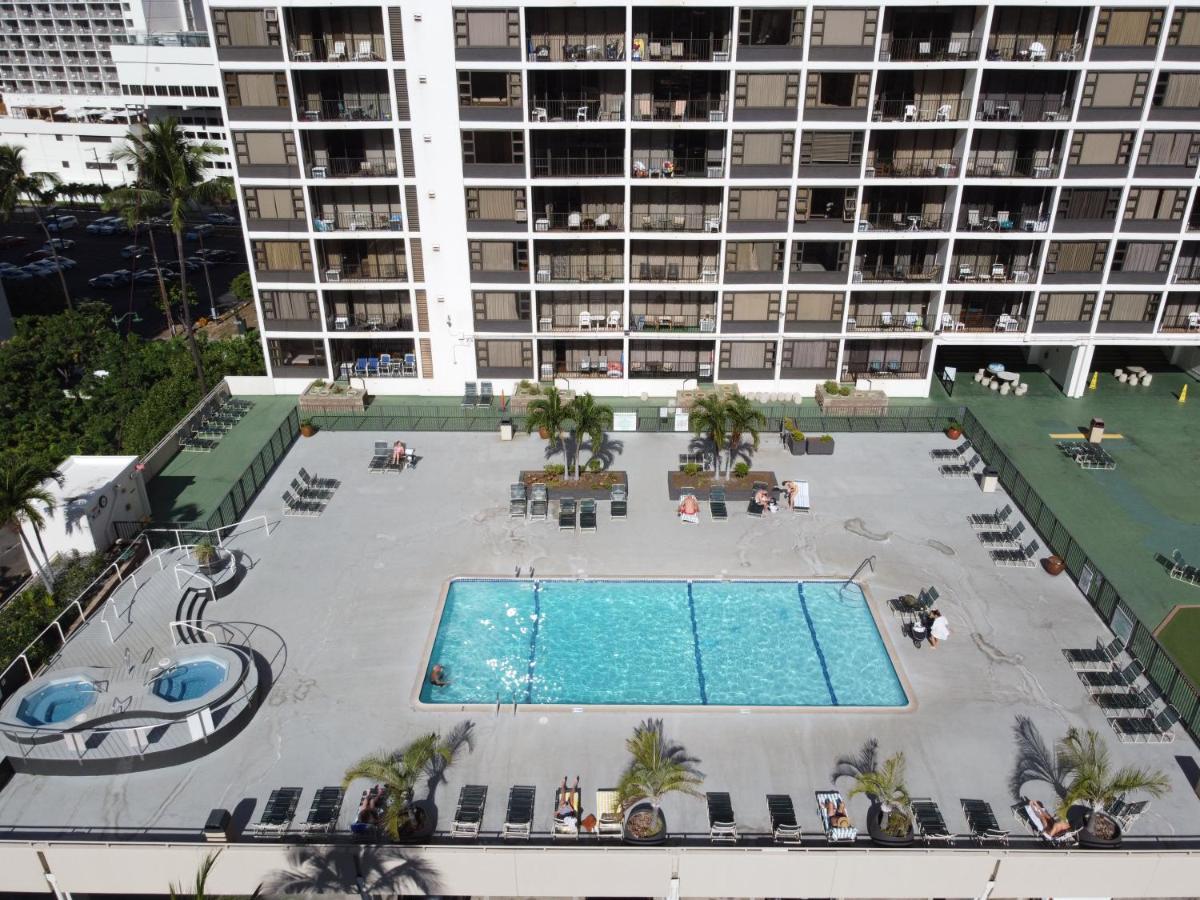 Cozy Waikiki Getaway, Stroll To Beach With Free Parking Гонолулу Екстер'єр фото