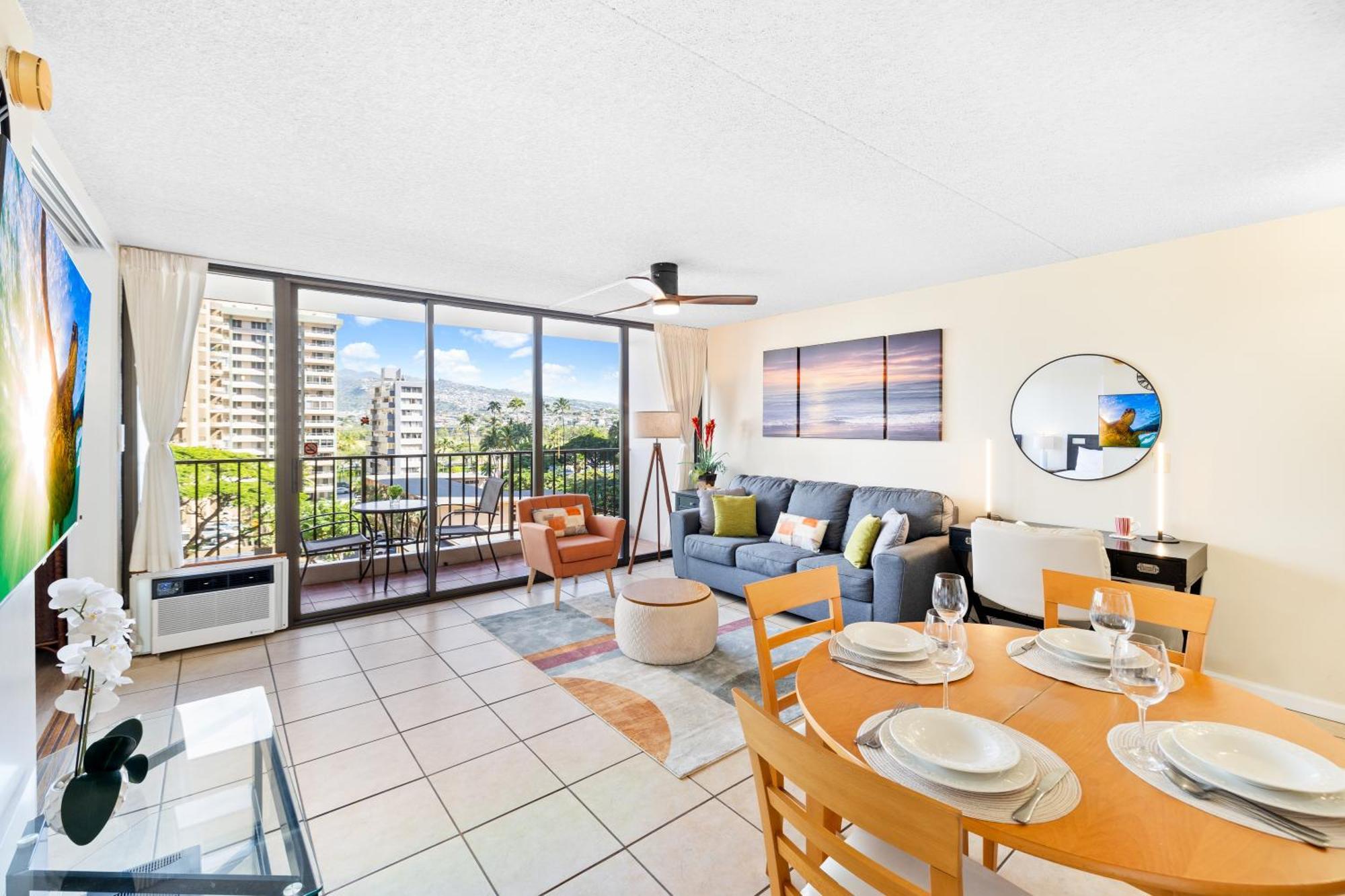 Cozy Waikiki Getaway, Stroll To Beach With Free Parking Гонолулу Екстер'єр фото
