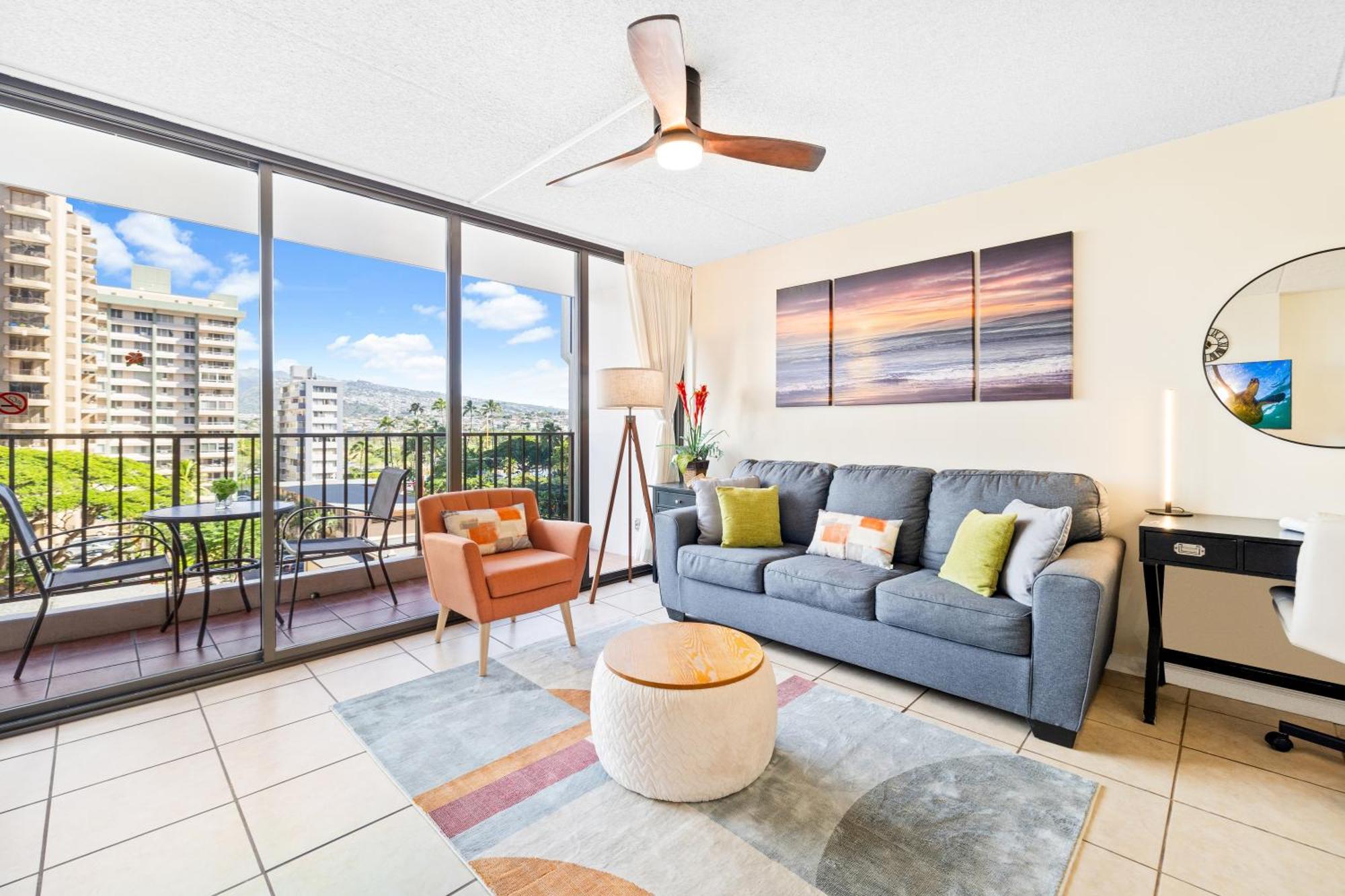 Cozy Waikiki Getaway, Stroll To Beach With Free Parking Гонолулу Екстер'єр фото
