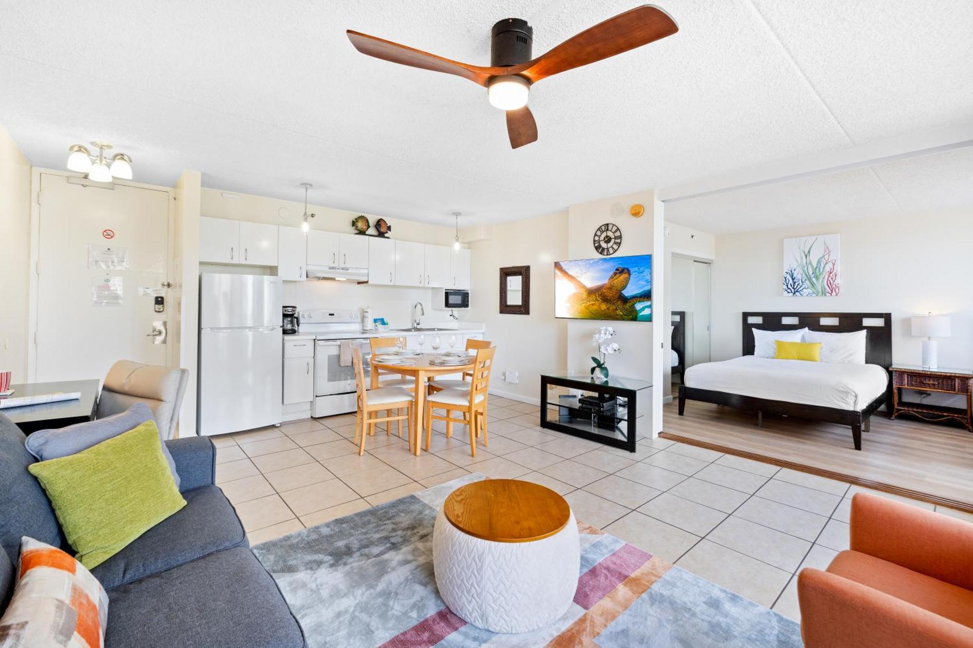 Cozy Waikiki Getaway, Stroll To Beach With Free Parking Гонолулу Екстер'єр фото