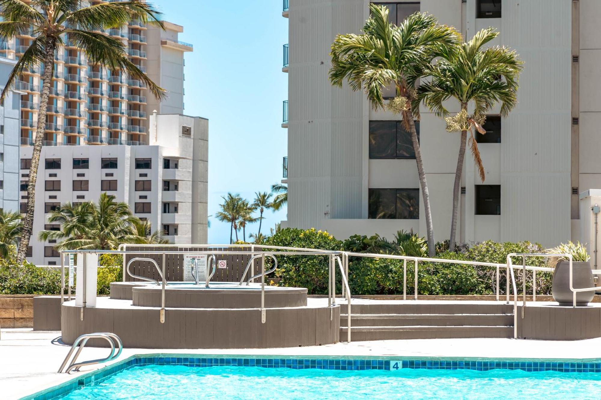 Cozy Waikiki Getaway, Stroll To Beach With Free Parking Гонолулу Екстер'єр фото